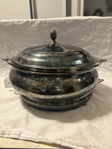 Vintage pyrex casserole - pyrex,